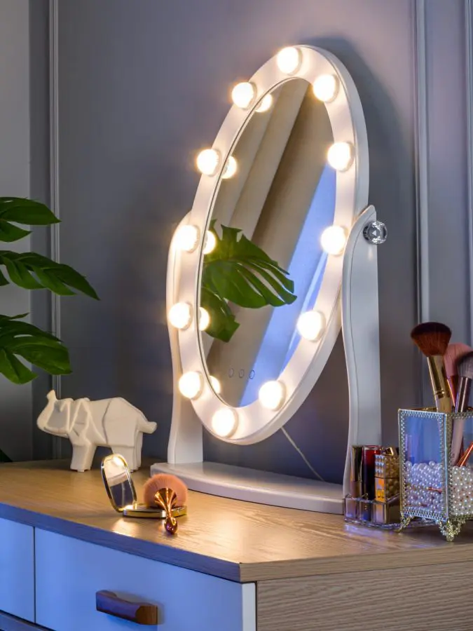 Best Hollywood Vanity Mirrors Ing, Vanity Mirror With Replaceable Bulbs